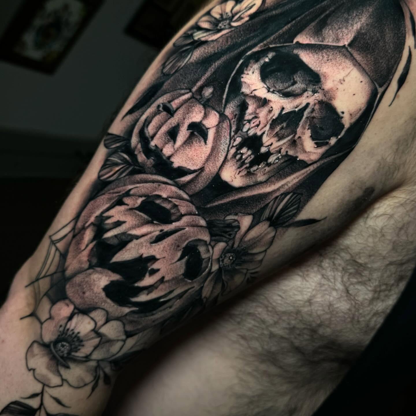 Tattoo by @cassangelotattoo — black_and_grey, realism