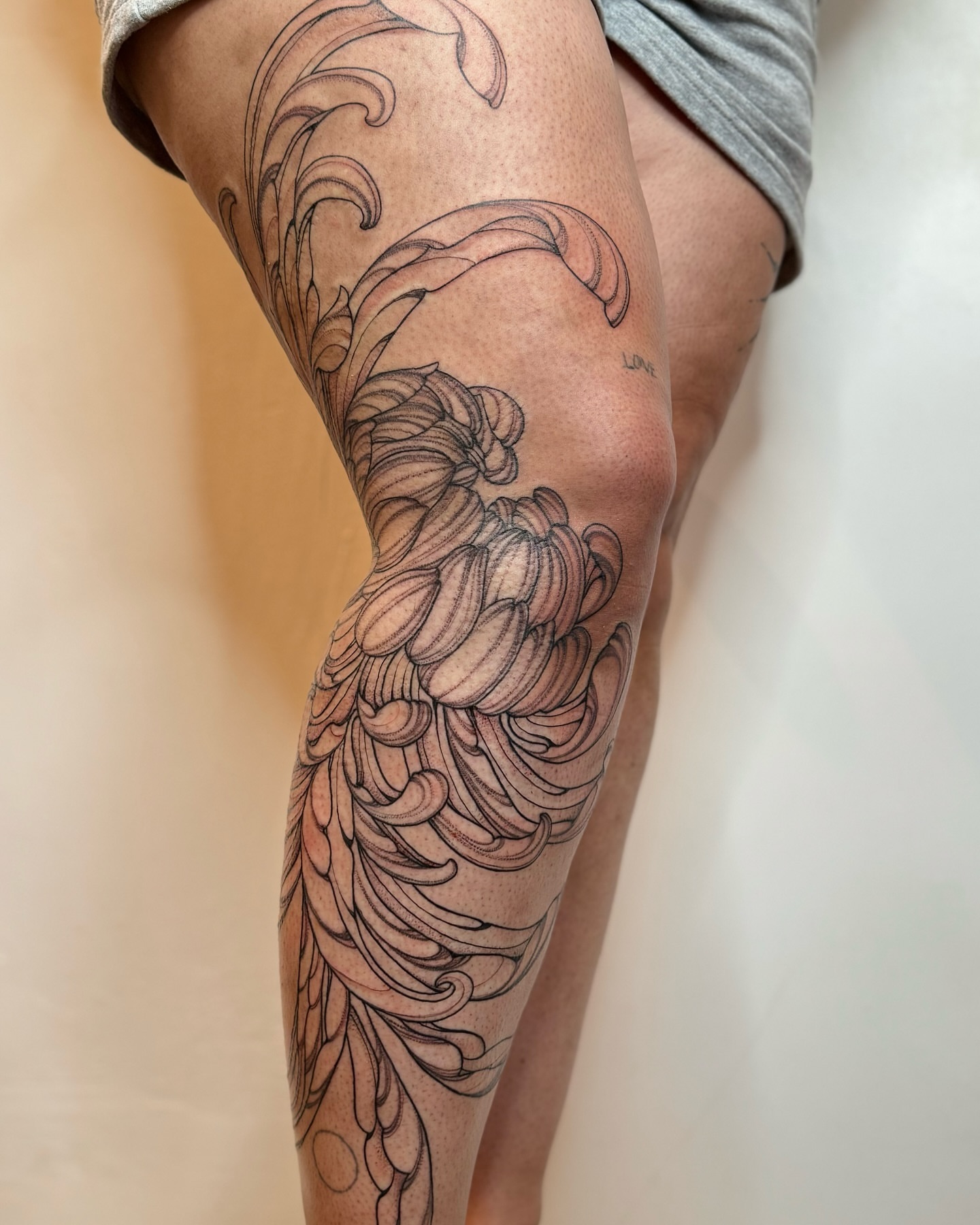 Tattoo by @liannadefleur β black_and_grey