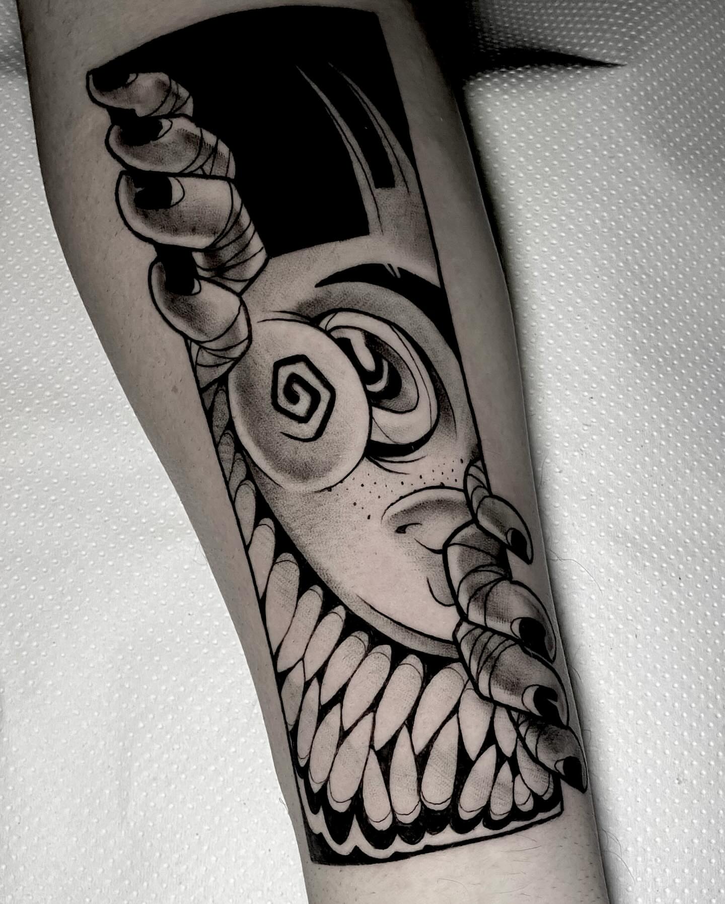Tattoo by @suba_tattoo — black_and_grey, geometric