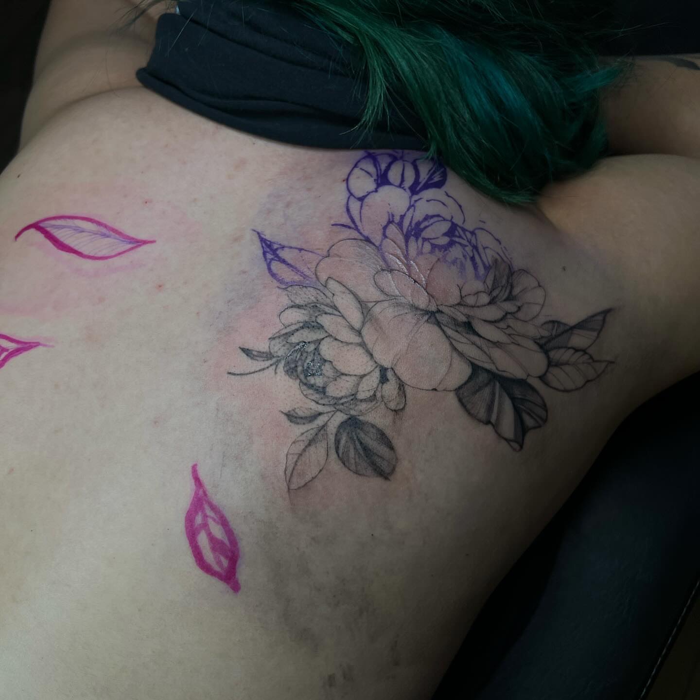Floral bouquet black and grey tattoo on the shoulder by josselyn ☪︎