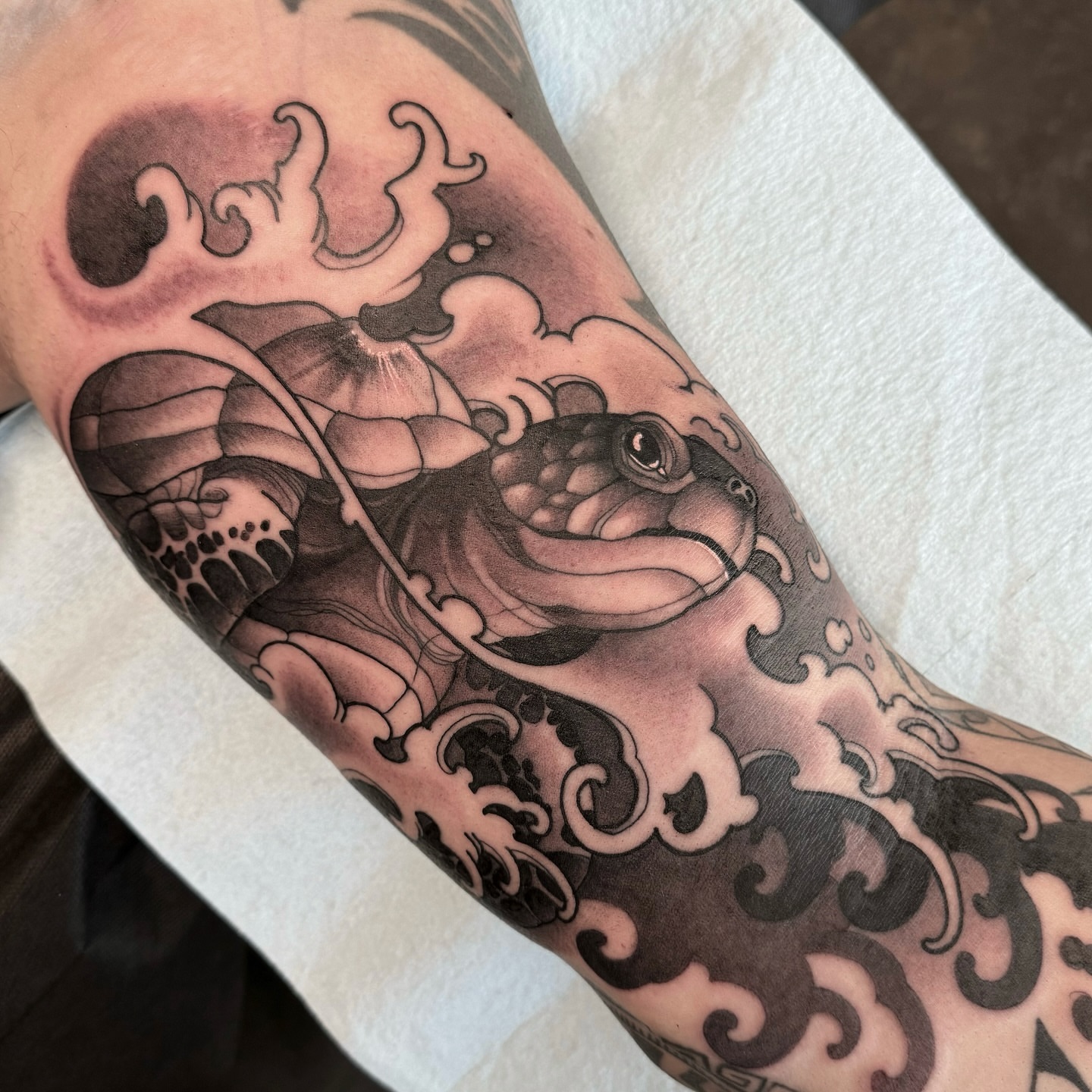 Tattoo by @anne_core — black_and_grey