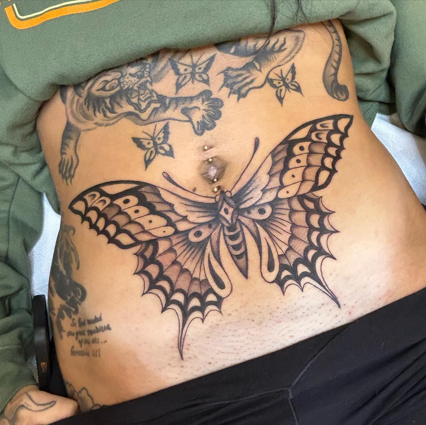 Tattoo by @samperrytattoos โ black_and_grey