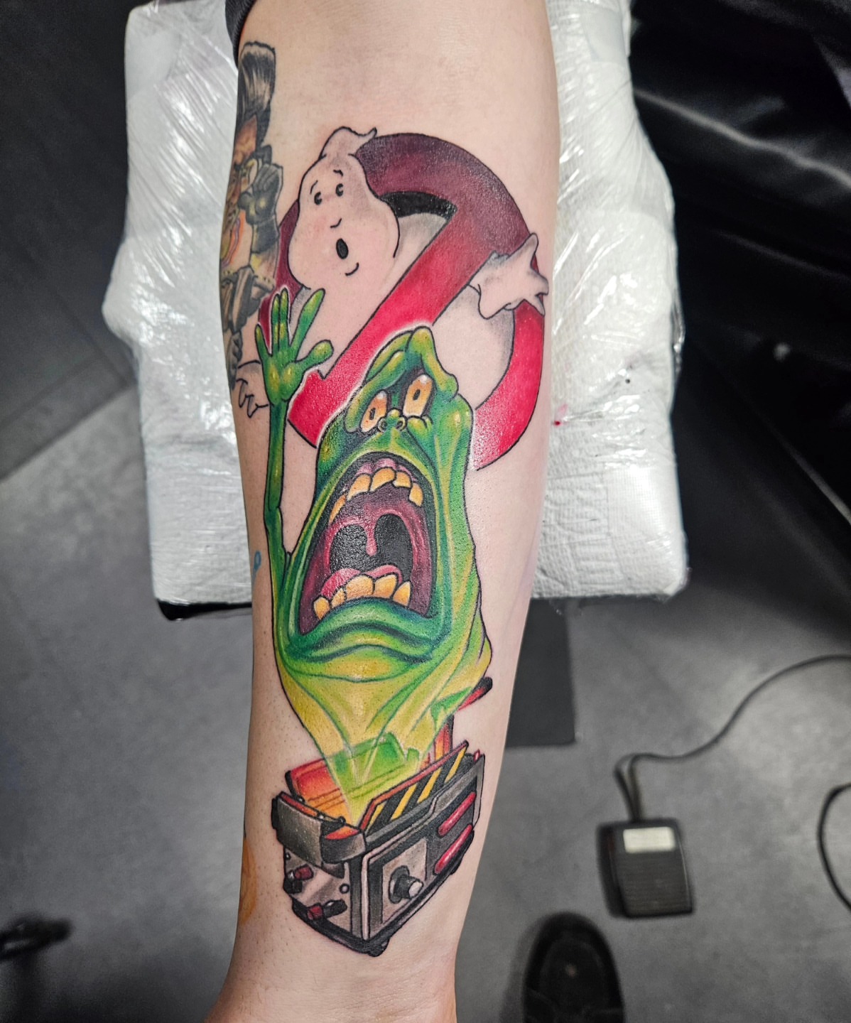 Tattoo by @templ5 — american_traditional, dotwork