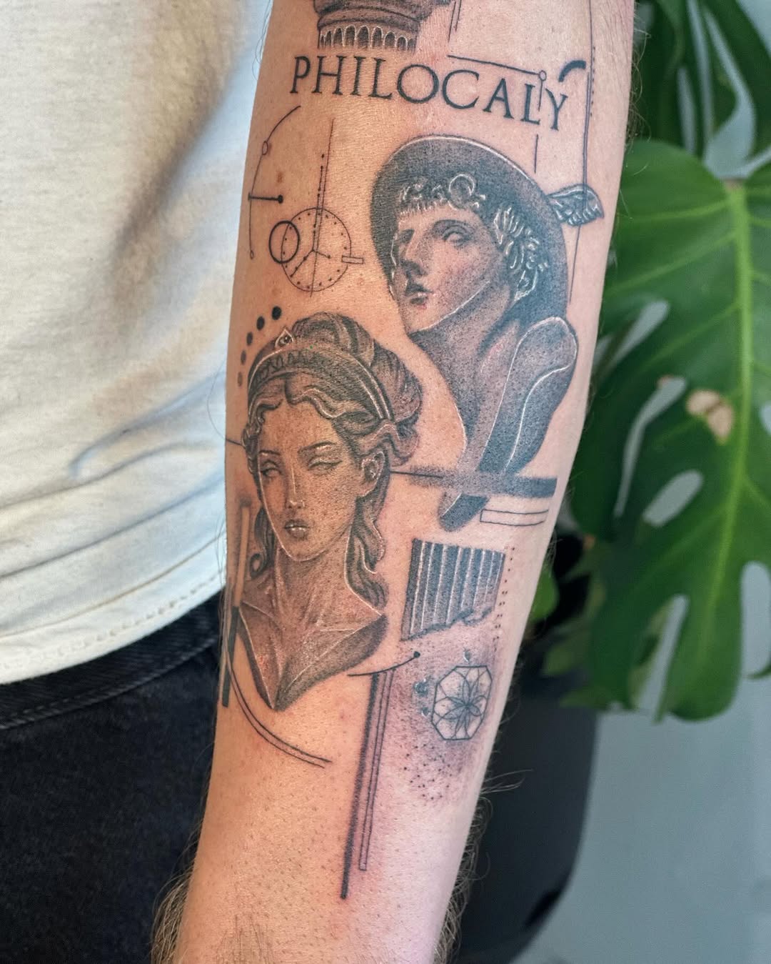 Tattoo by @divinithuy — black_and_grey, realism
