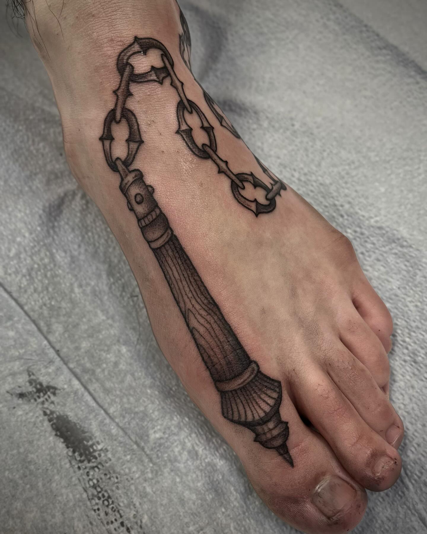 Tattoo by @dustytattoos โ black_and_grey