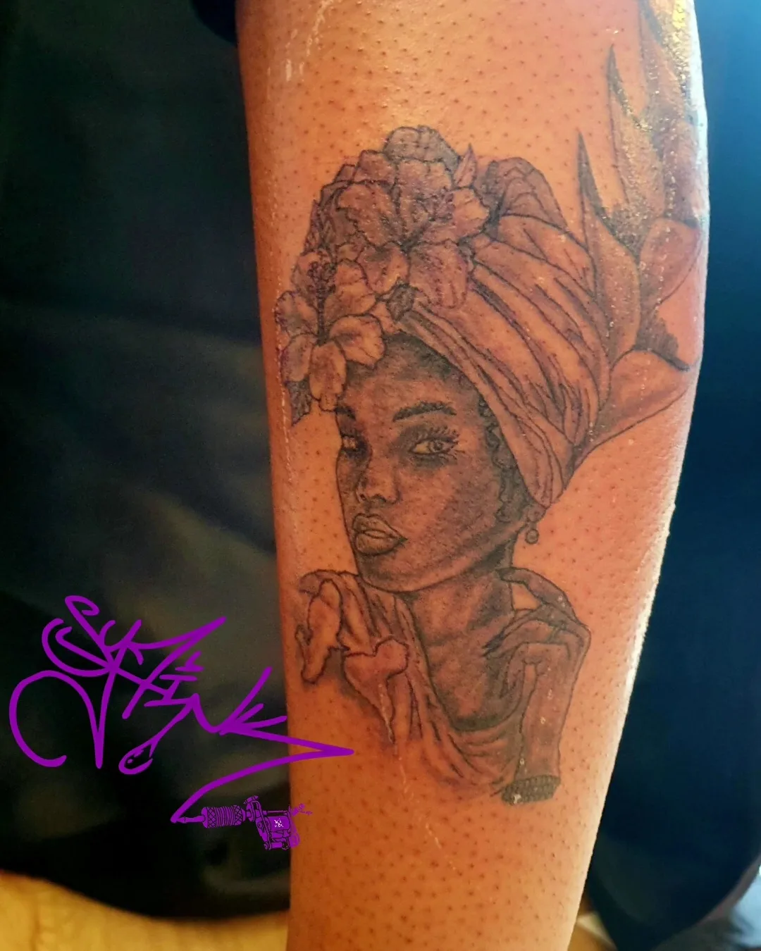 Tattoo by @sy7.tattoos — dotwork, realism