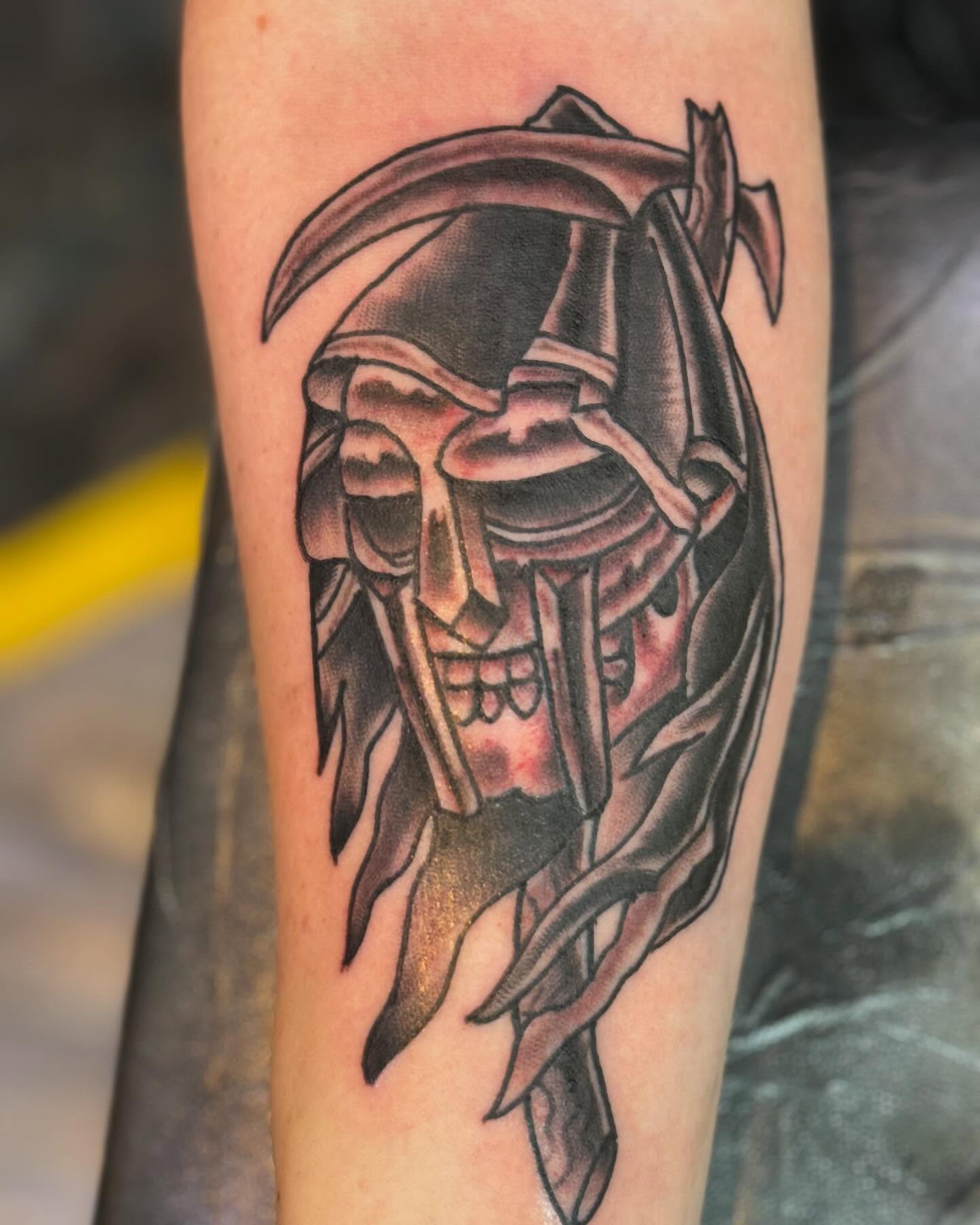 Tattoo by @dvasqueztattoo — black_and_grey