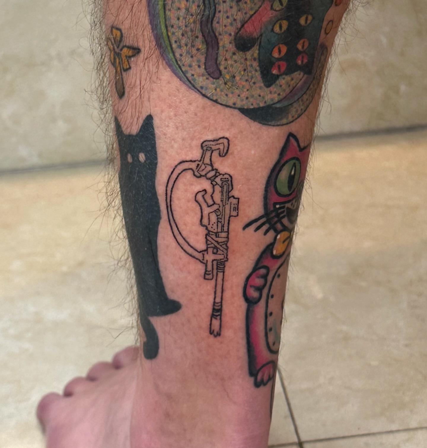 Tattoo by @suzietattoo — dotwork, realism