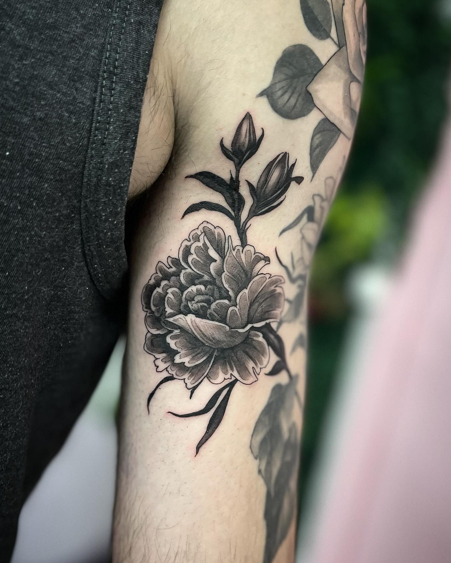 Tattoo by @rachelmillertattoos β black_and_grey