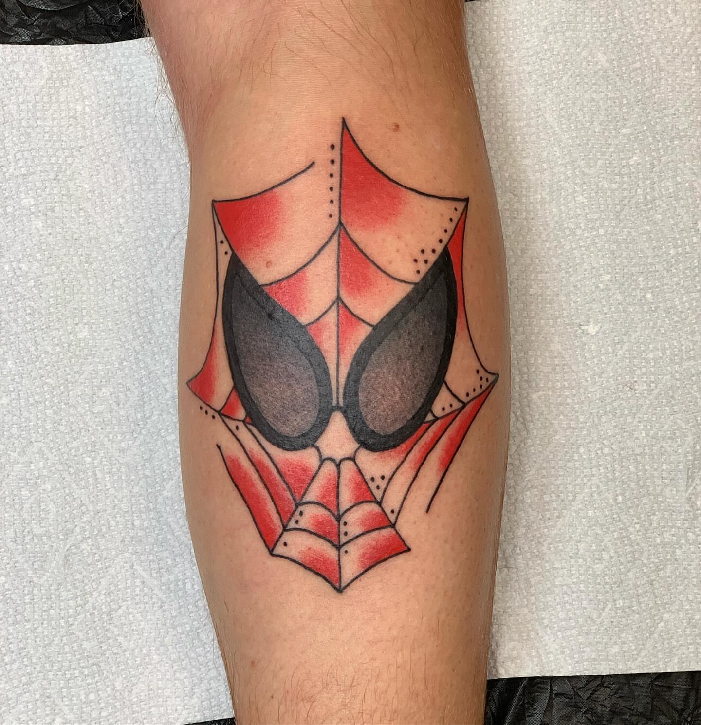 Tattoo by @drowsytattoos — geometric