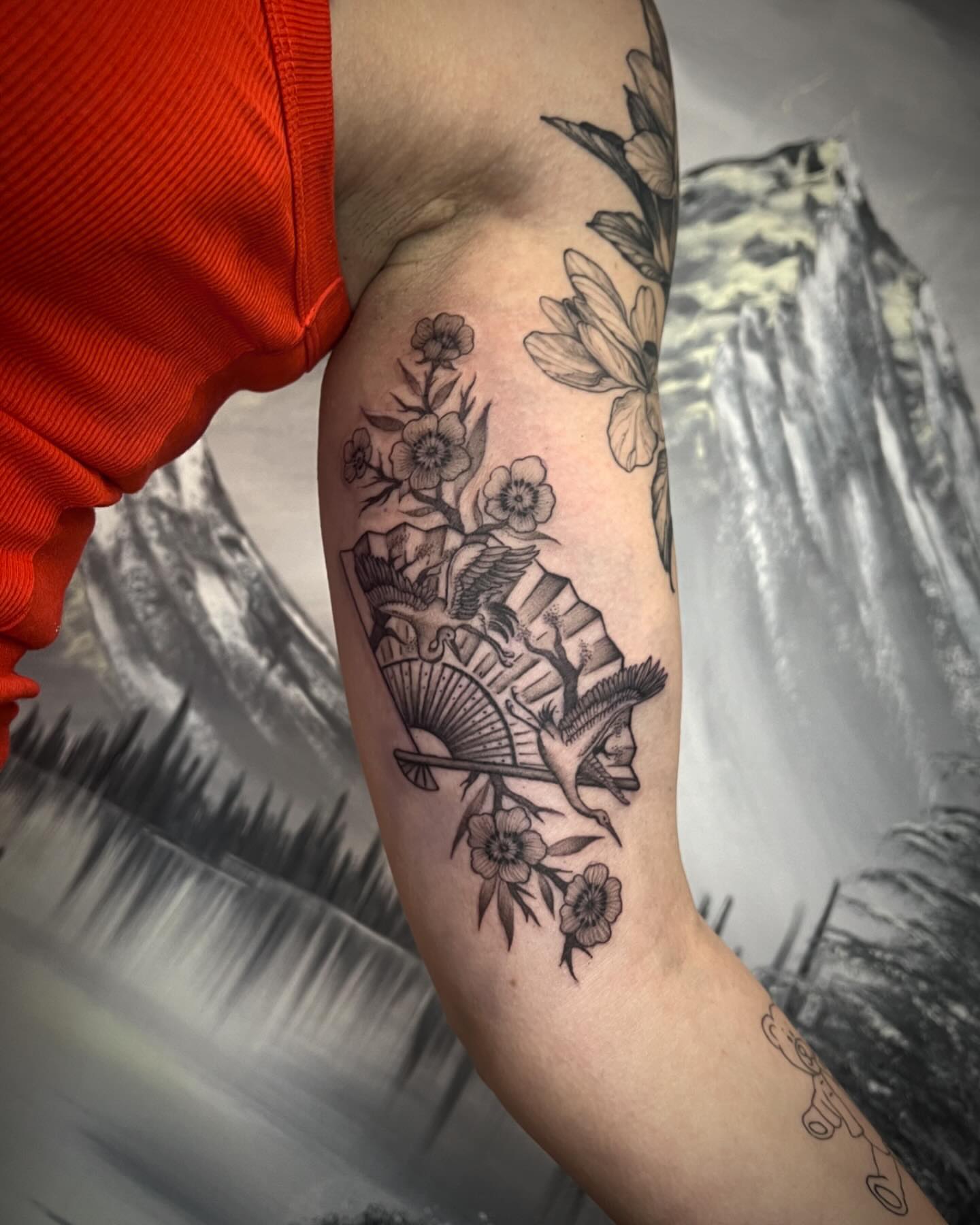 Tattoo by @jazzyhandswpg — black_and_grey, japanese_irezumi