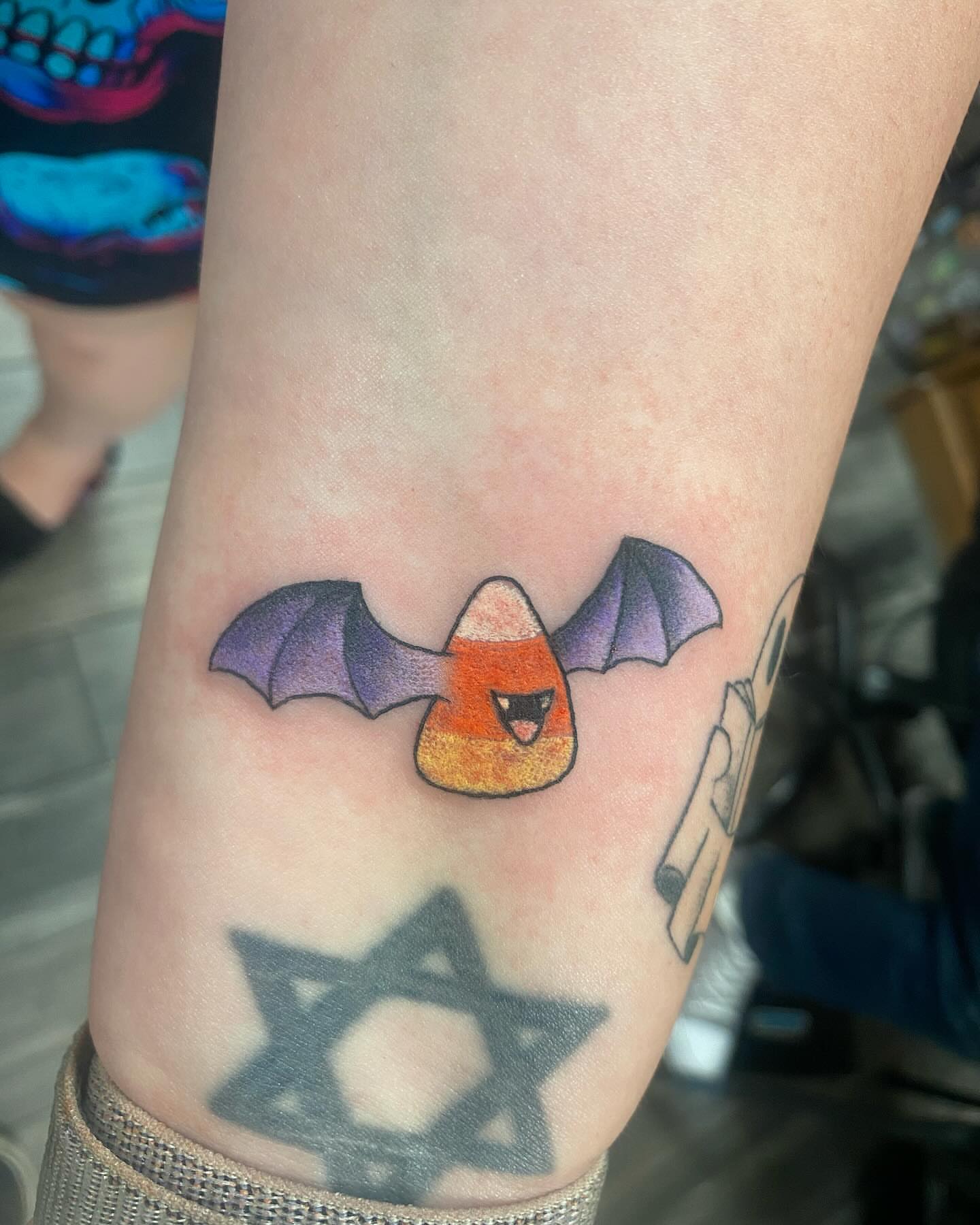 Tattoo by @heidihoodtattoos — new_school