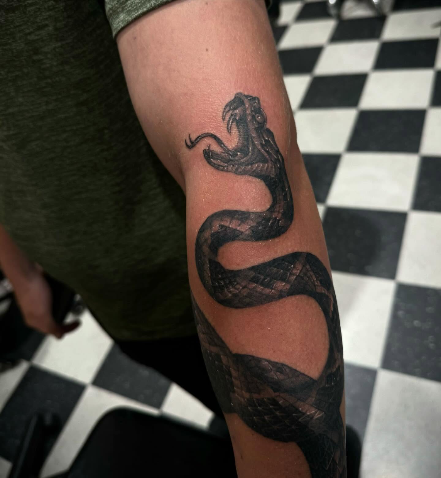 Tattoo by @issaacmontana — black_and_grey