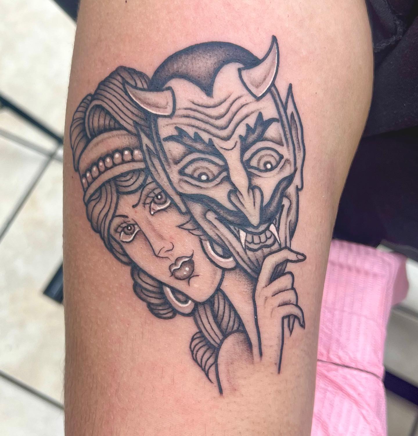 Tattoo by @carsonsmithtats — black_and_grey