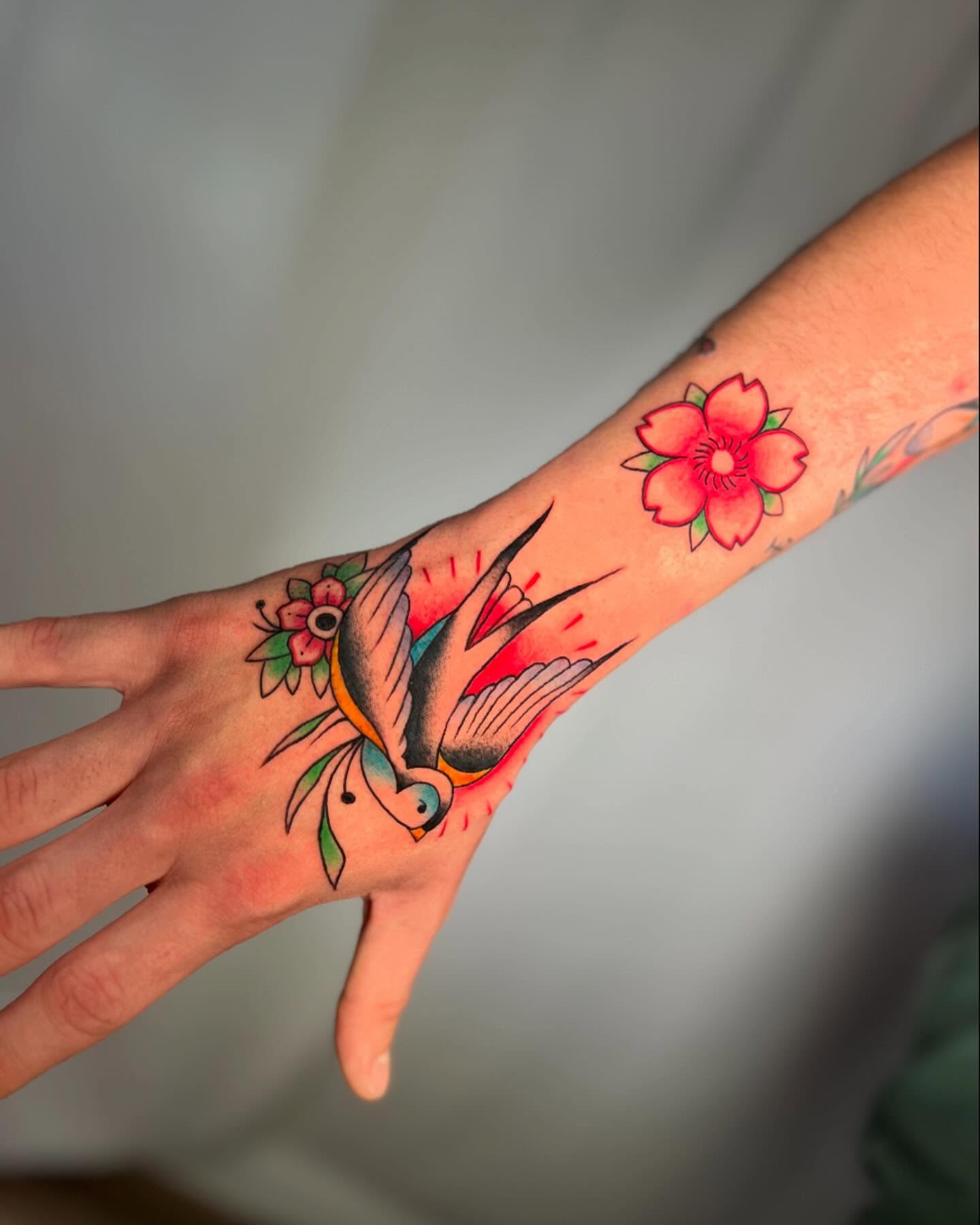 Tattoo by @moemoetattoos — american_traditional
