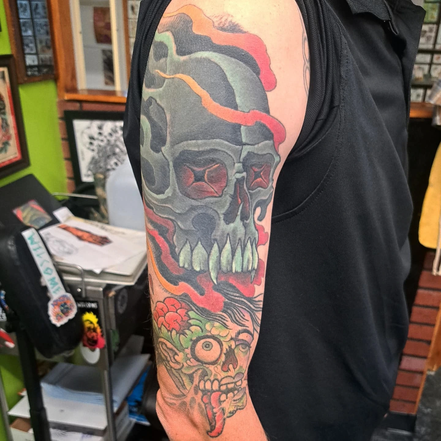 Tattoo by @birdshizzel — american_traditional, dotwork