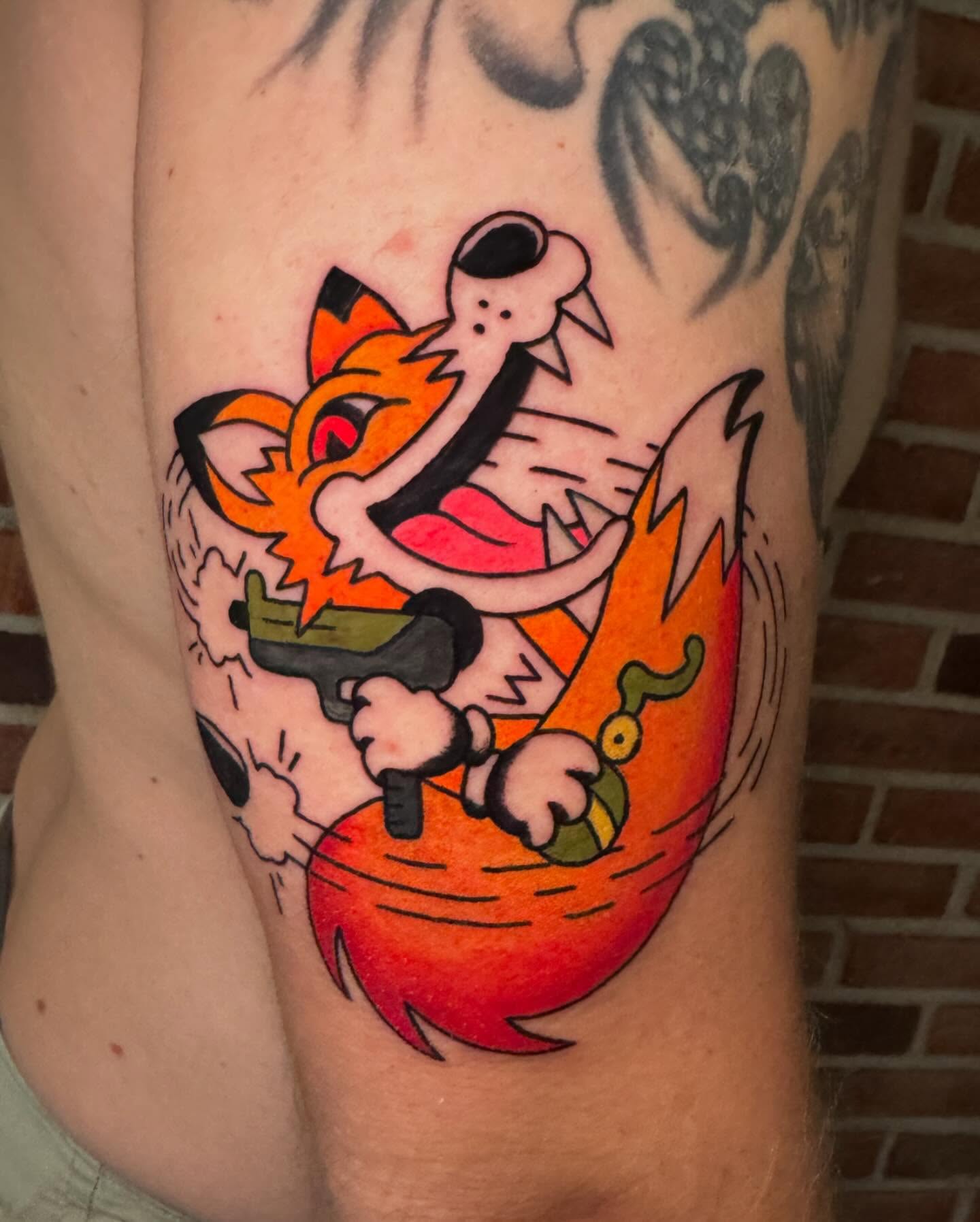 Fox with gun American traditional tattoo on the thigh by Perrey