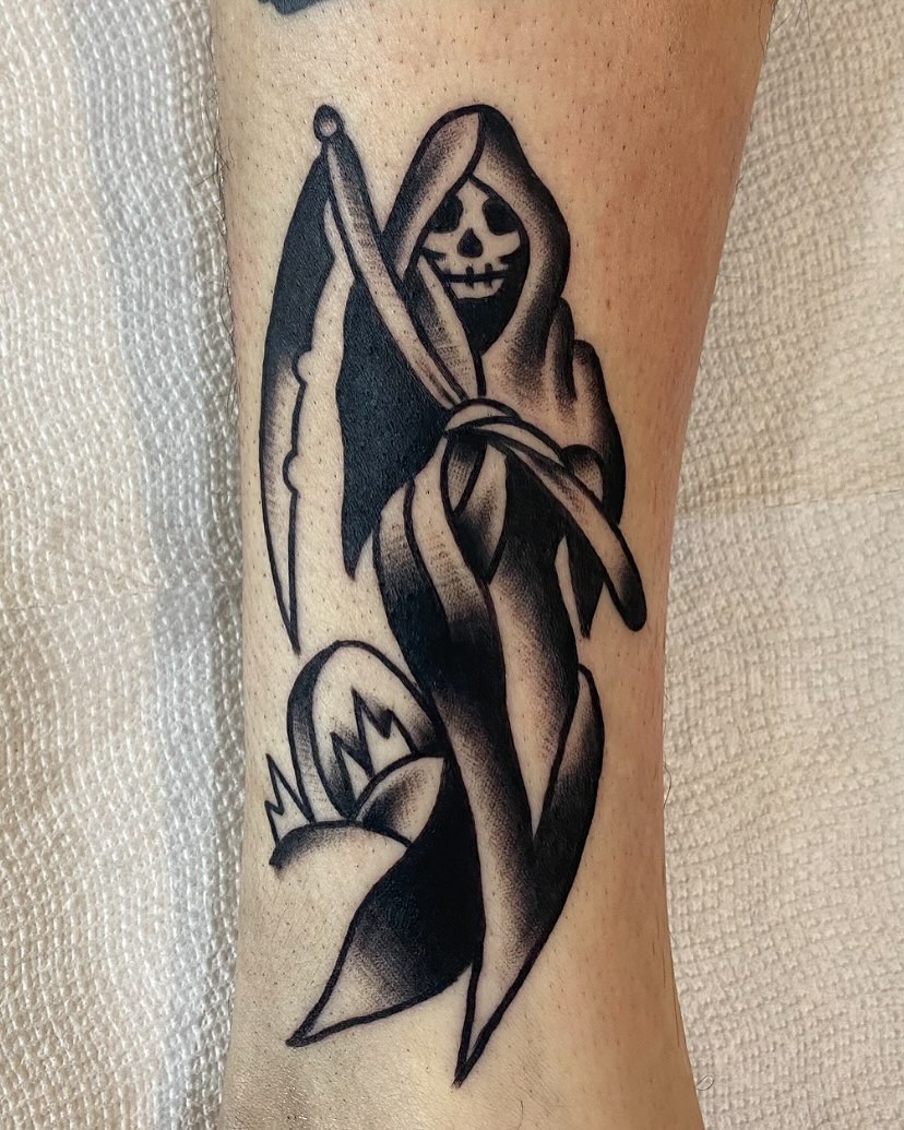 Tattoo by @chasenjamesl — black_and_grey
