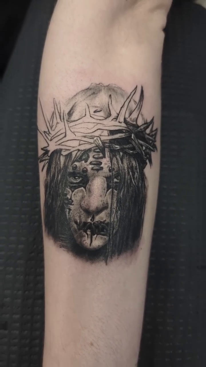 Jesus Christ with crown of thorns realism tattoo by Miami Florida Tattoo Artist
