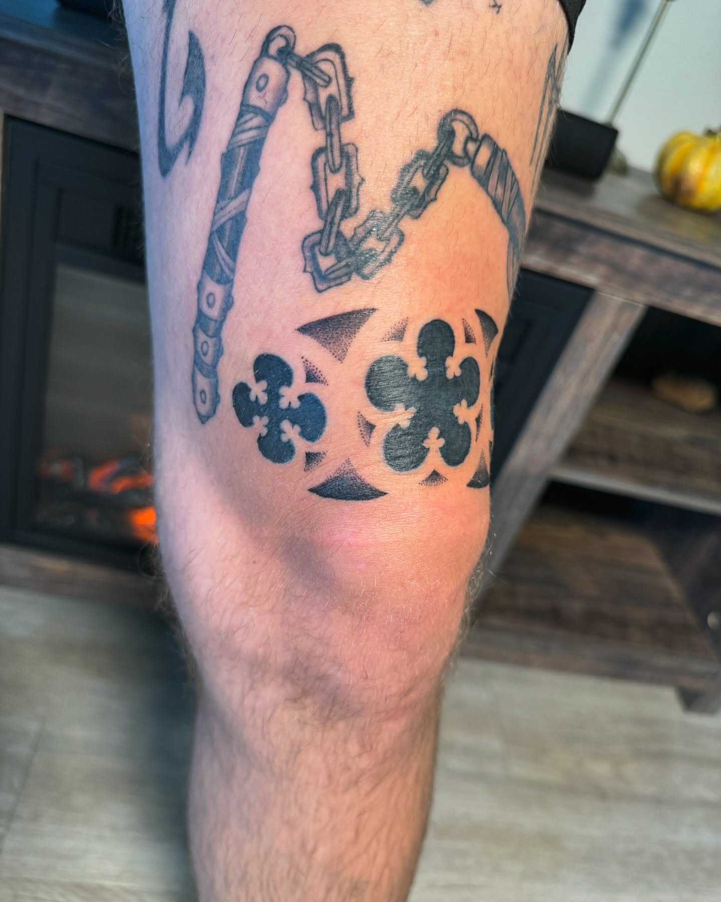 Chains and clover black and grey tattoo on the forearm by Tattoo Artist ⚔️ San Diego, CA