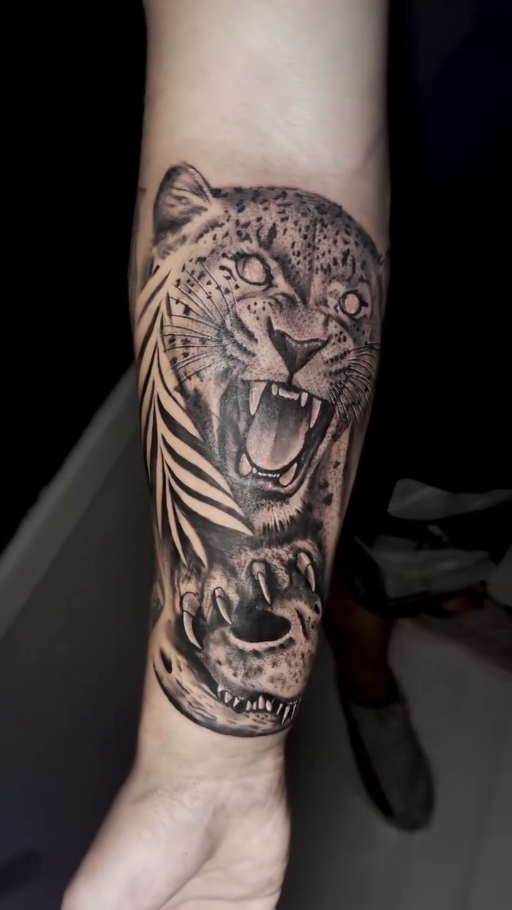 Tattoo by @alfontattoo_ink — realism, black_and_grey