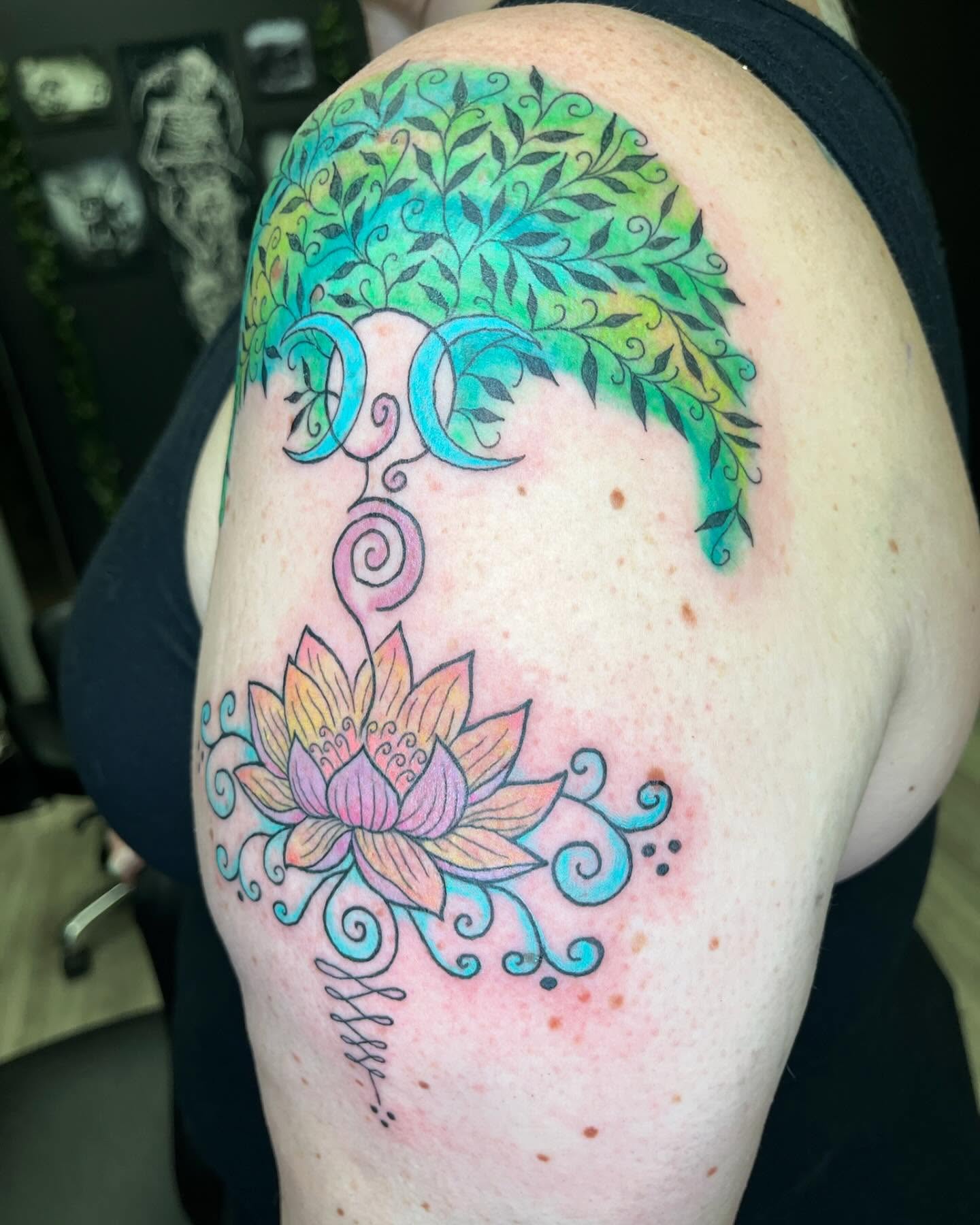 Tattoo by @damnginatattoos โ watercolor, new_school