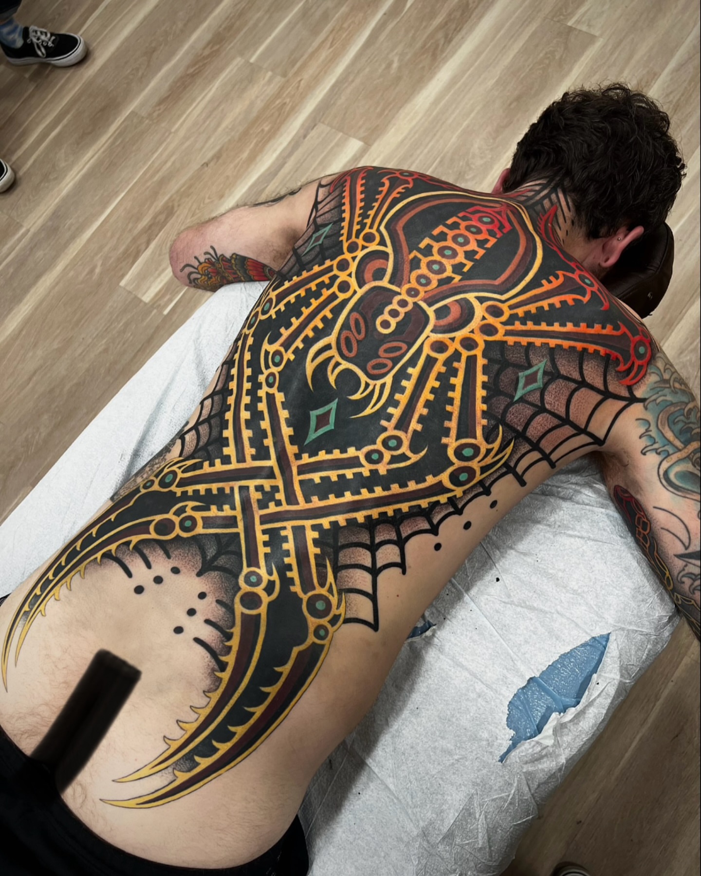Tattoo by @handshakesnaketattoos — geometric