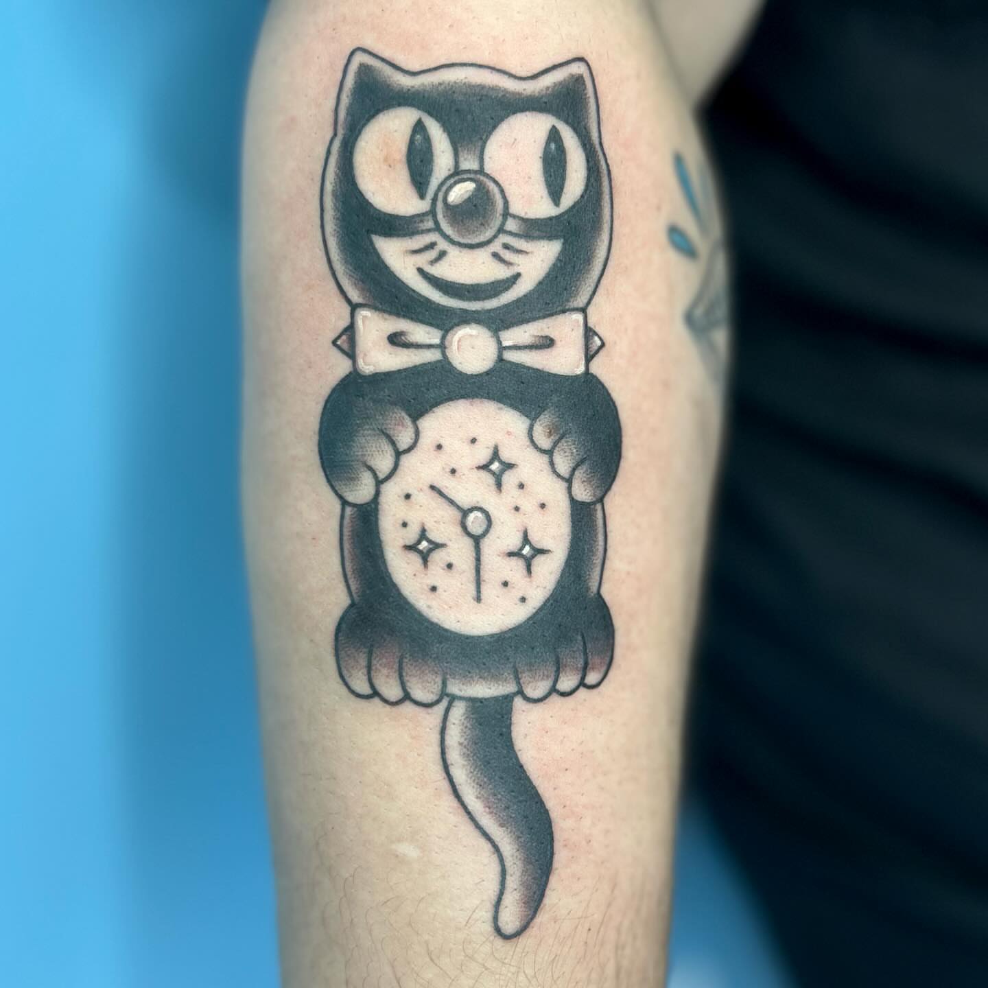 Tattoo by @peytonhaastattoo — black_and_grey