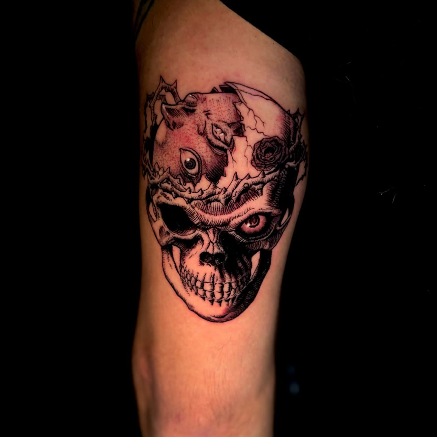 Skull realism tattoo on the forearm by ππ§π