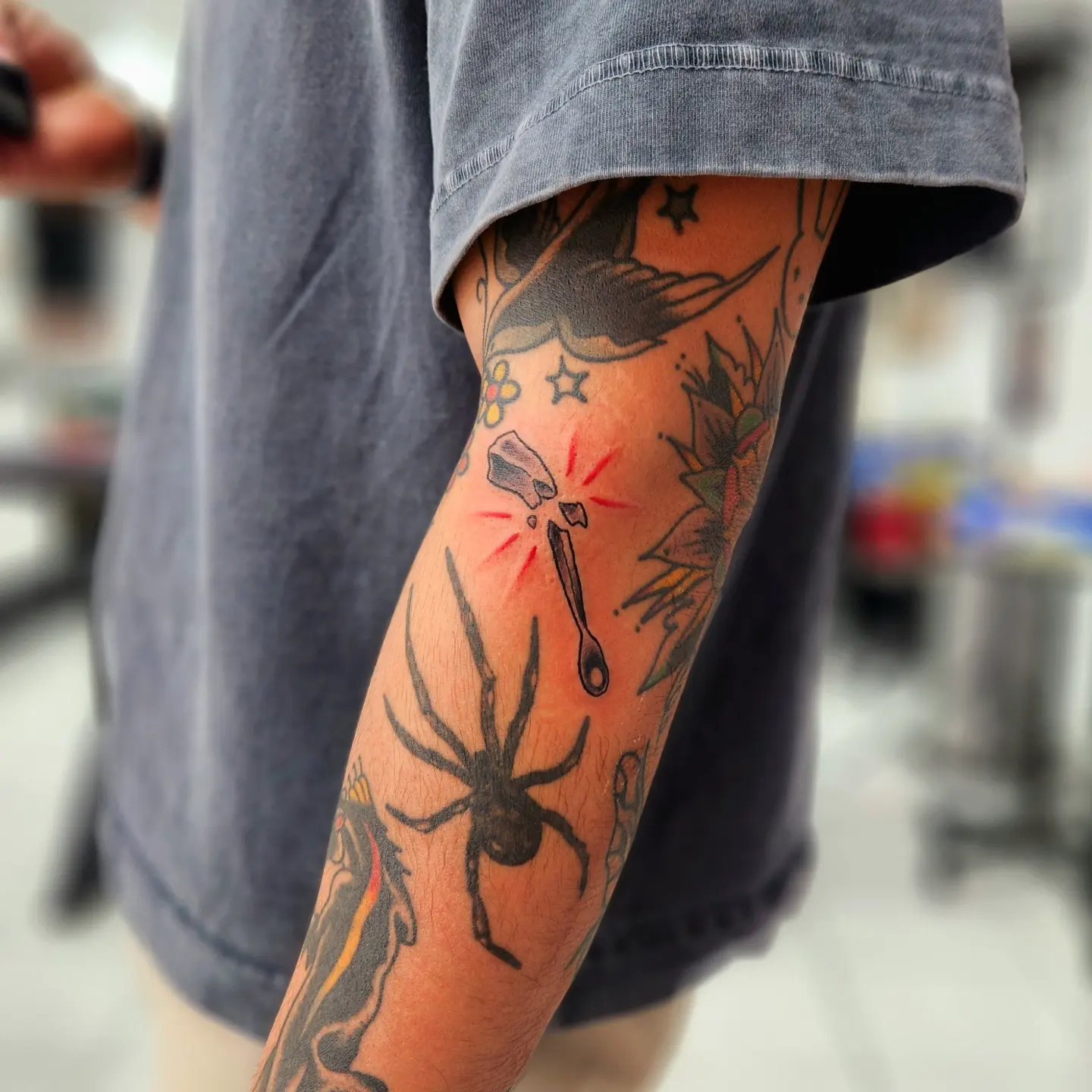 Tattoo by @artbyalizard — american_traditional