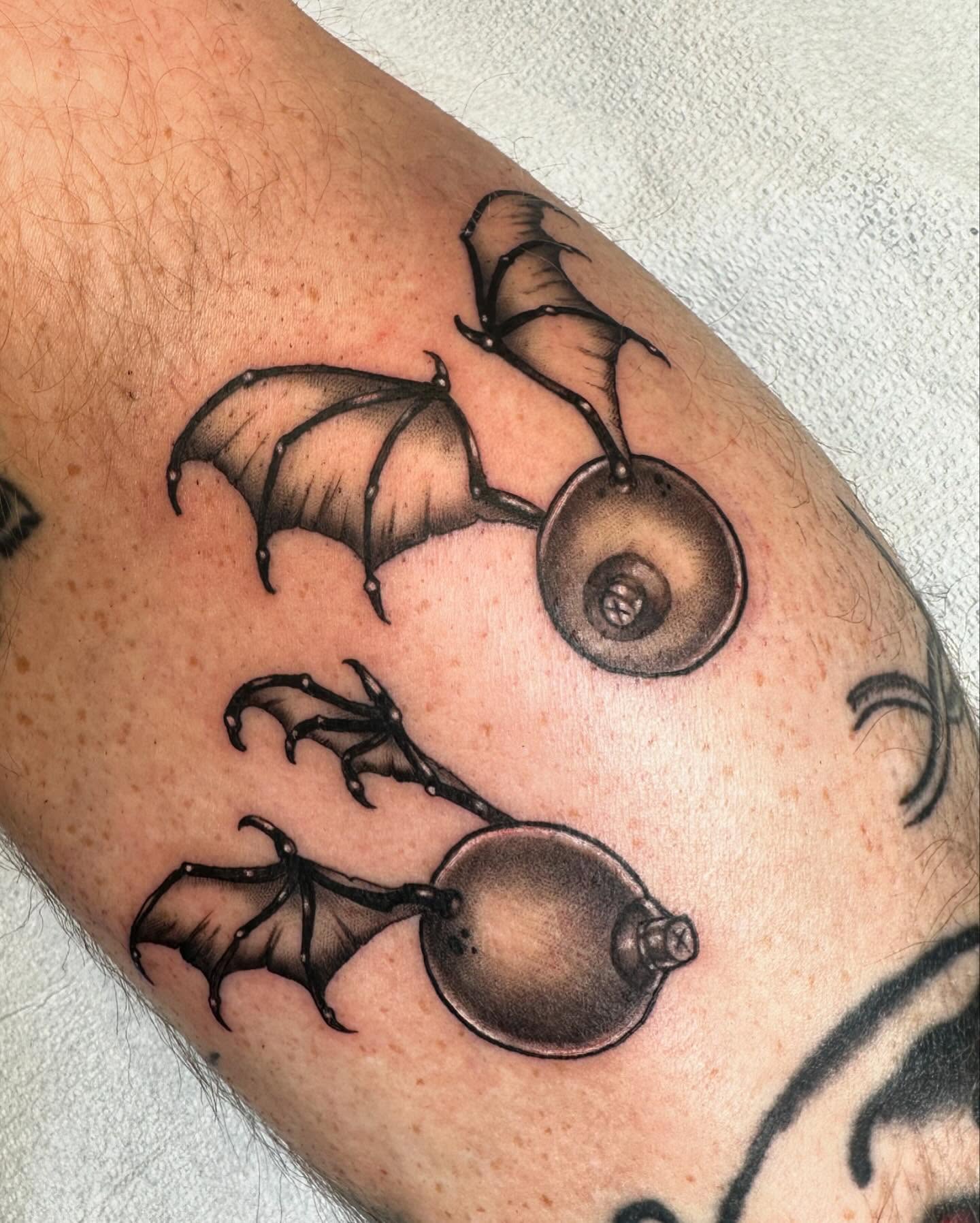 Tattoo by @mittzhell — black_and_grey