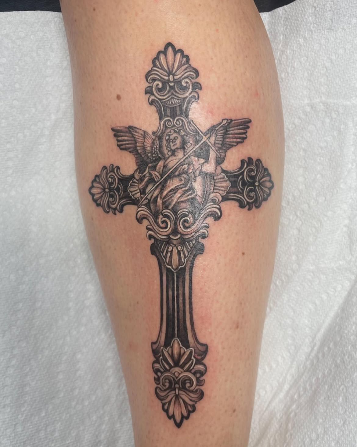 Tattoo by @crawfordtats — black_and_grey