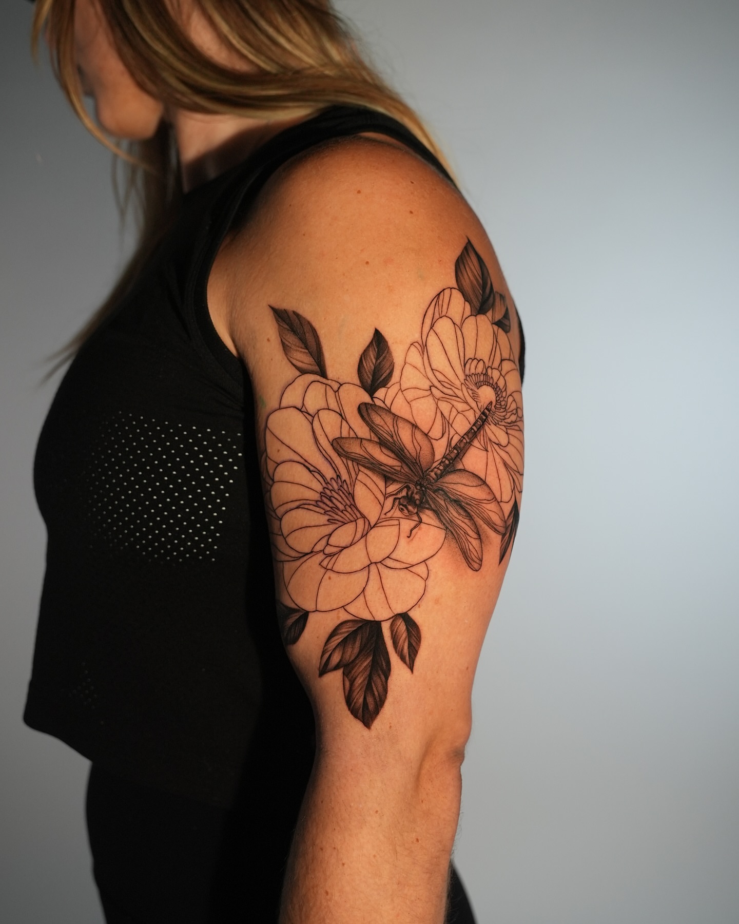 Tattoo by @badvibestattoos — black_and_grey