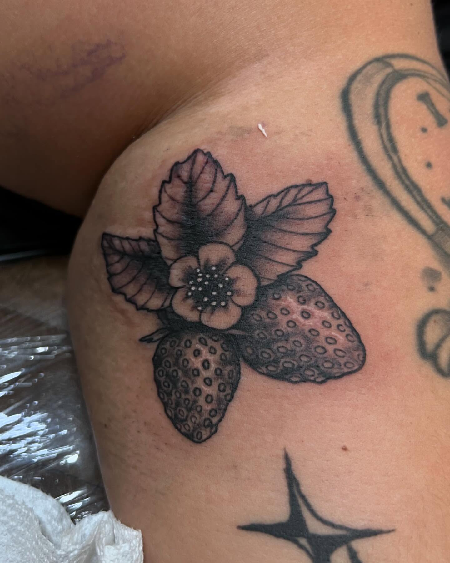 Tattoo by @autumnzilla — dotwork, realism