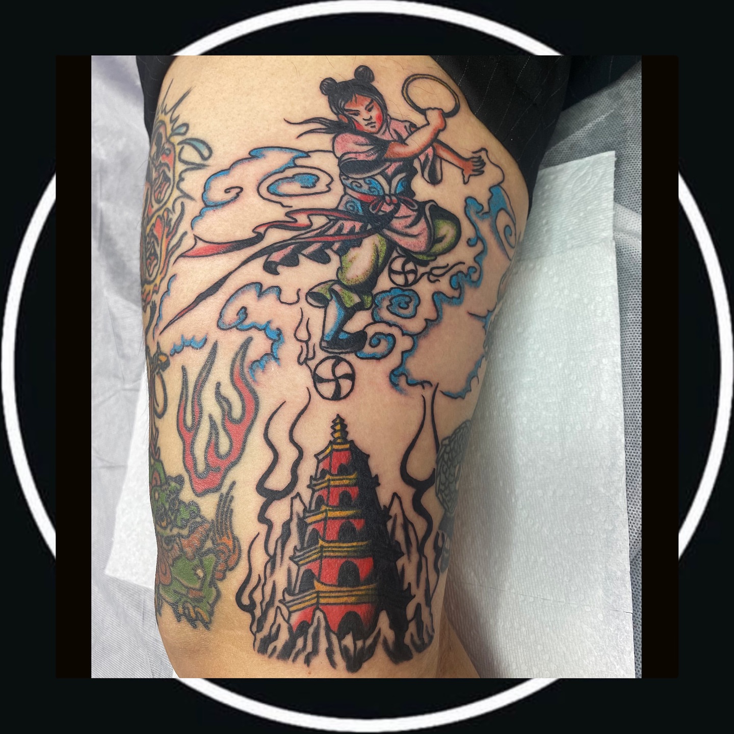 Tattoo by @tattoosgumi — american_traditional, dotwork