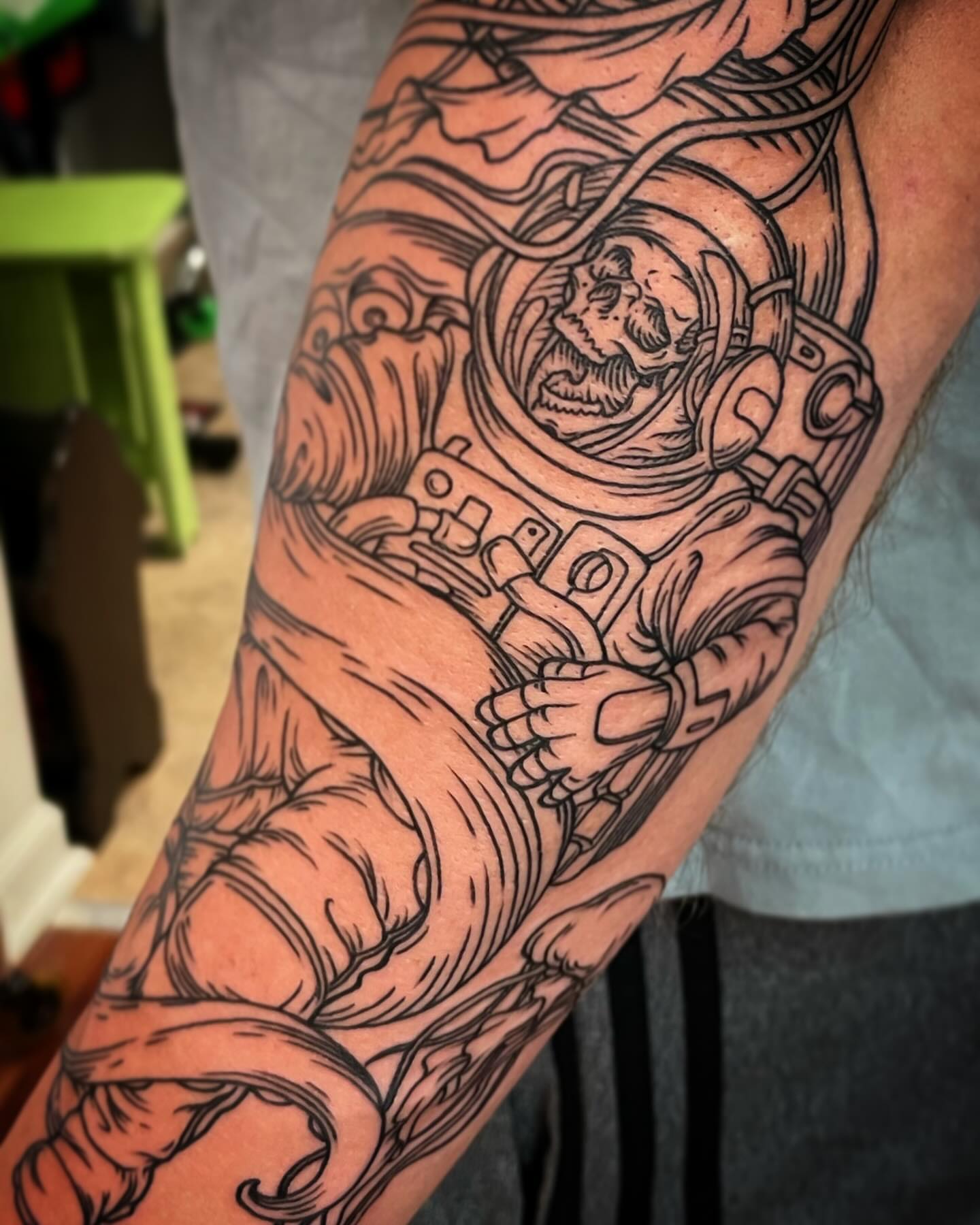 Tattoo by @wizardspits — black_and_grey