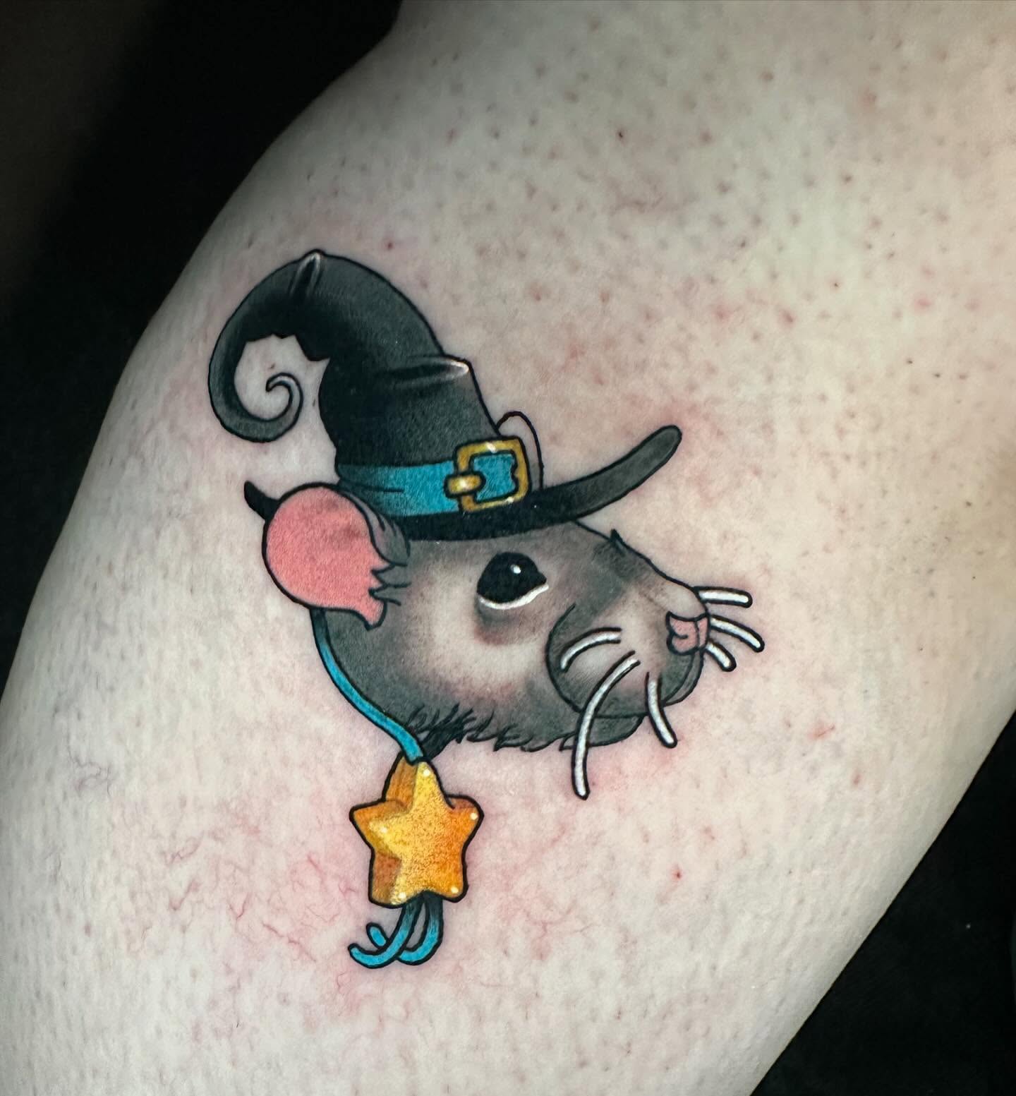 Tattoo by @lexiwtattoos — dotwork