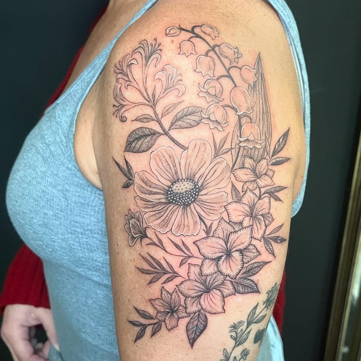 Tattoo by @damnginatattoos โ black_and_grey