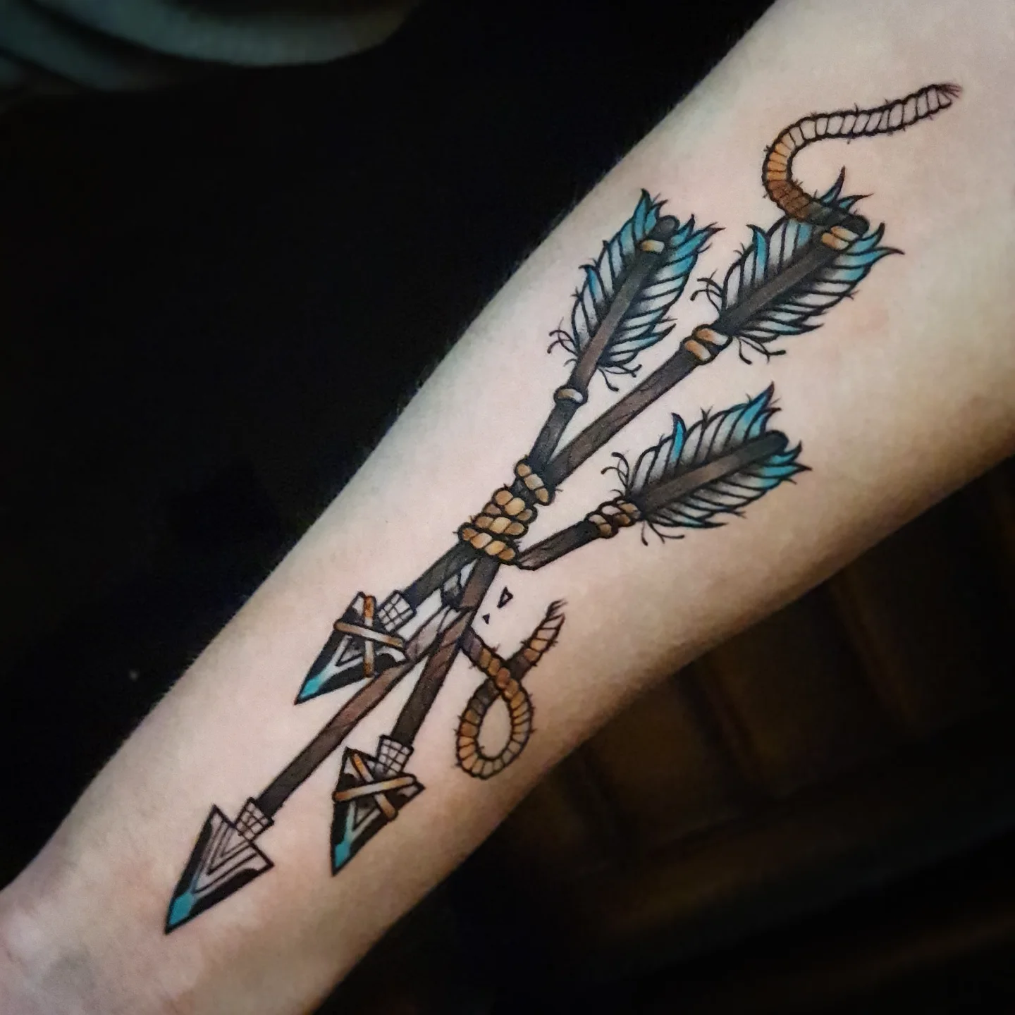 Tattoo by @y_i_n_k — american_traditional, geometric