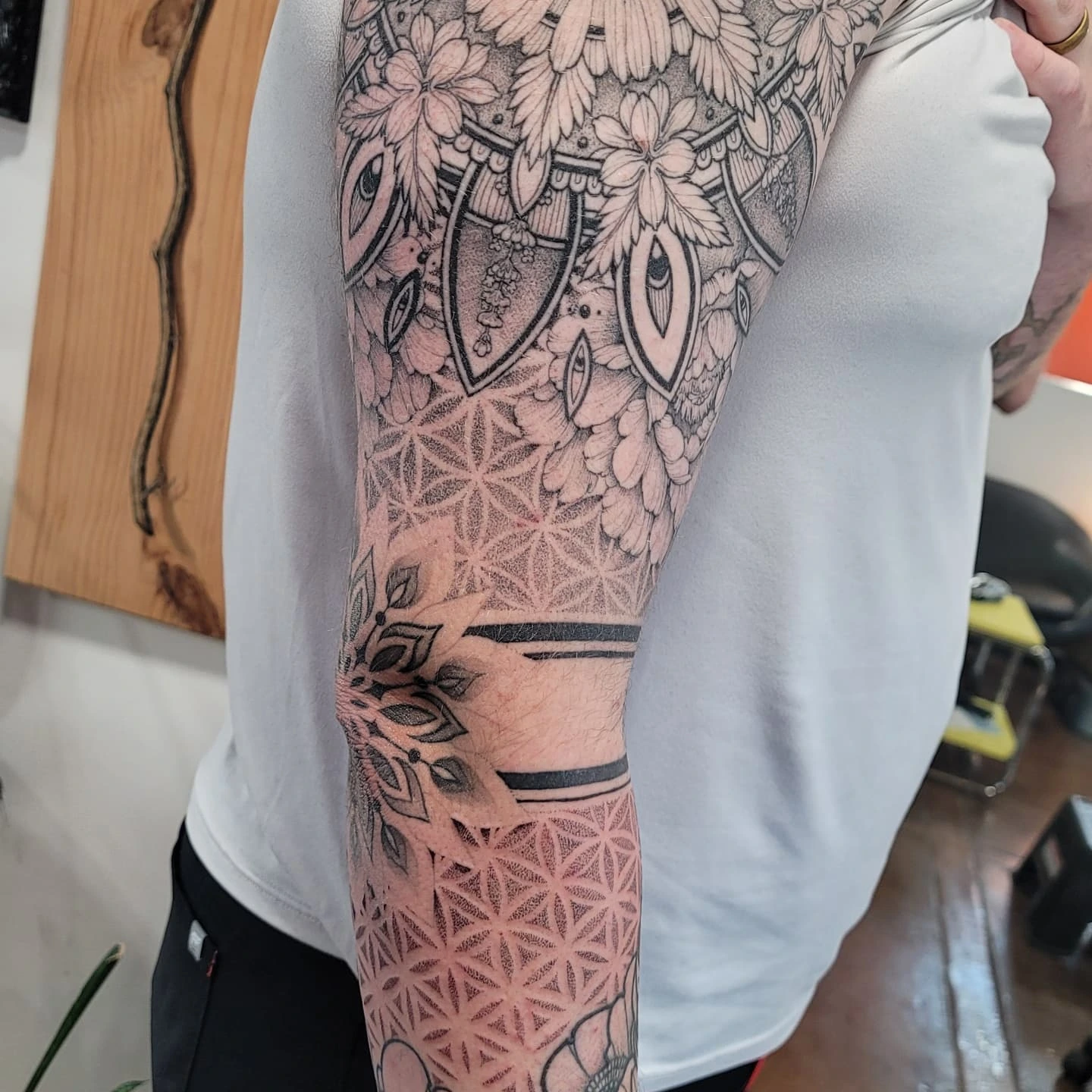 Tattoo by @asparagusnightmare — geometric, dotwork
