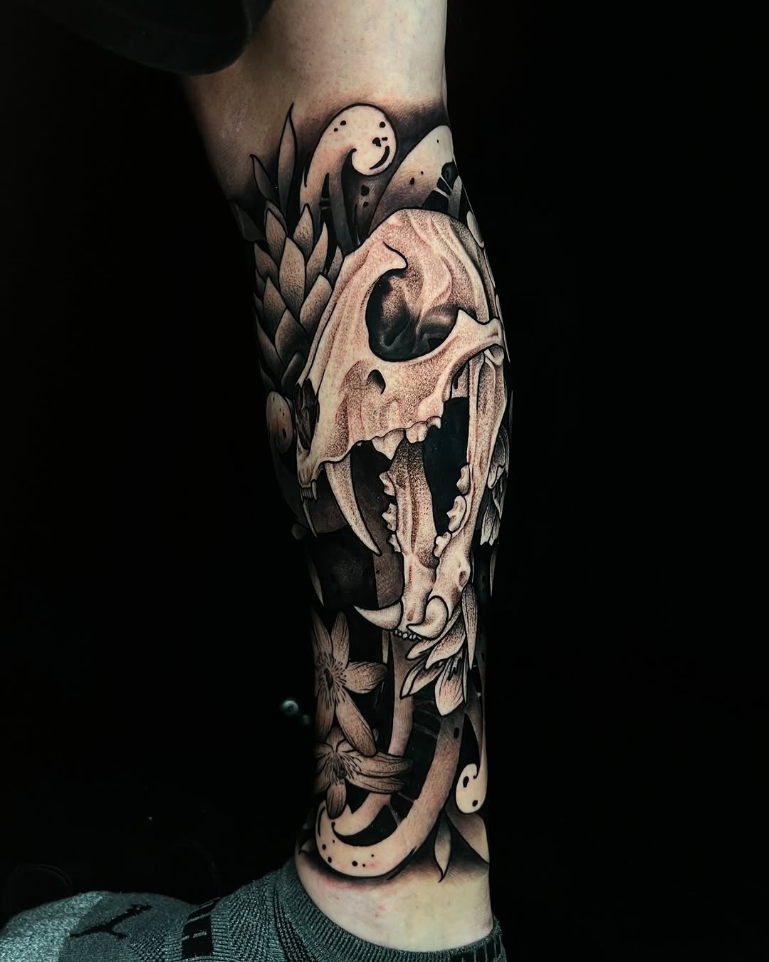Tattoo by @pamsanderstattoo โ black_and_grey, realism