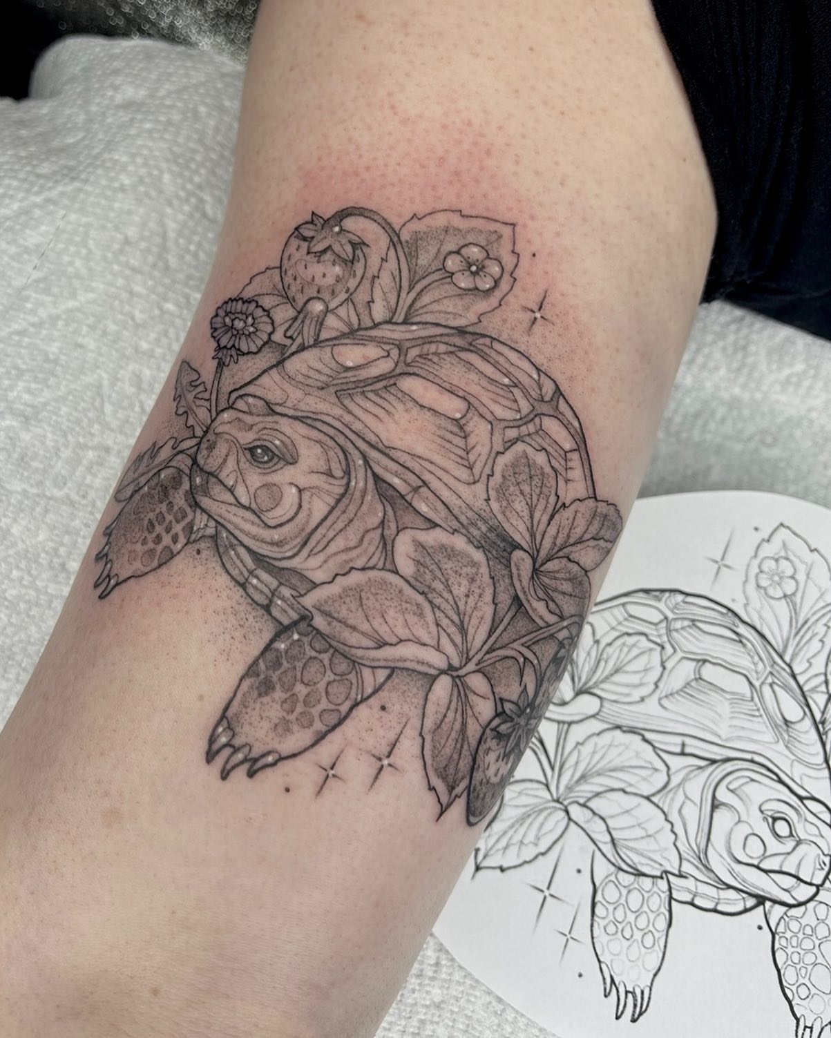 Tattoo by @lovelytattooing — black_and_grey