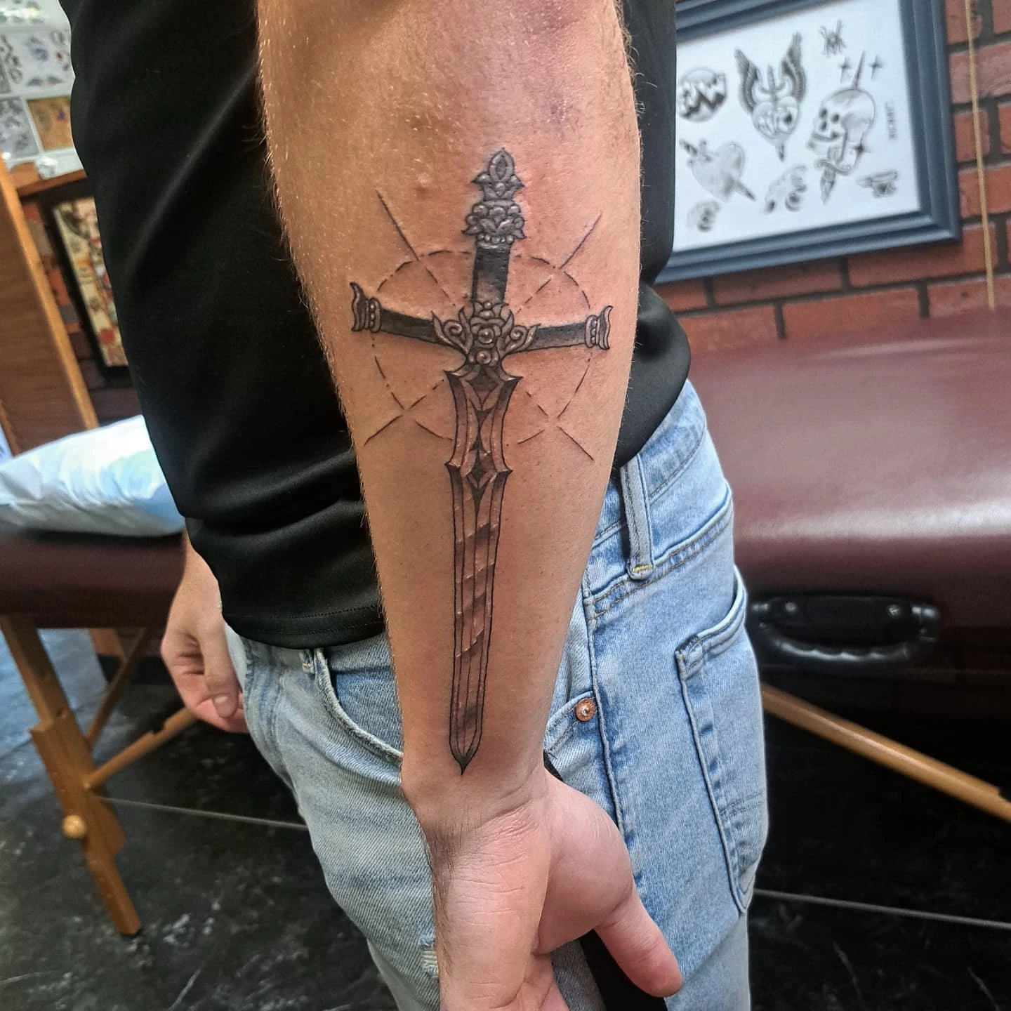 Tattoo by @birdshizzel — black_and_grey