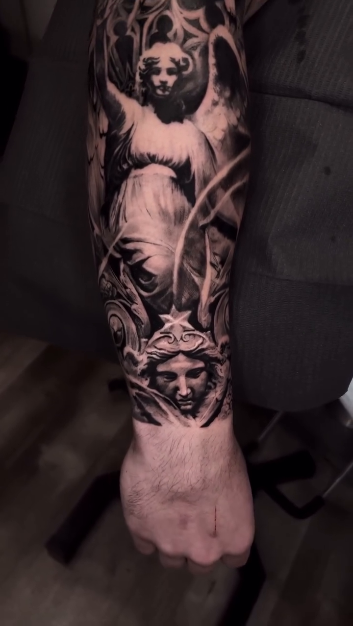 Gothic figures and skulls dark realism tattoo by Armando Galán 🇨🇱🇺🇸