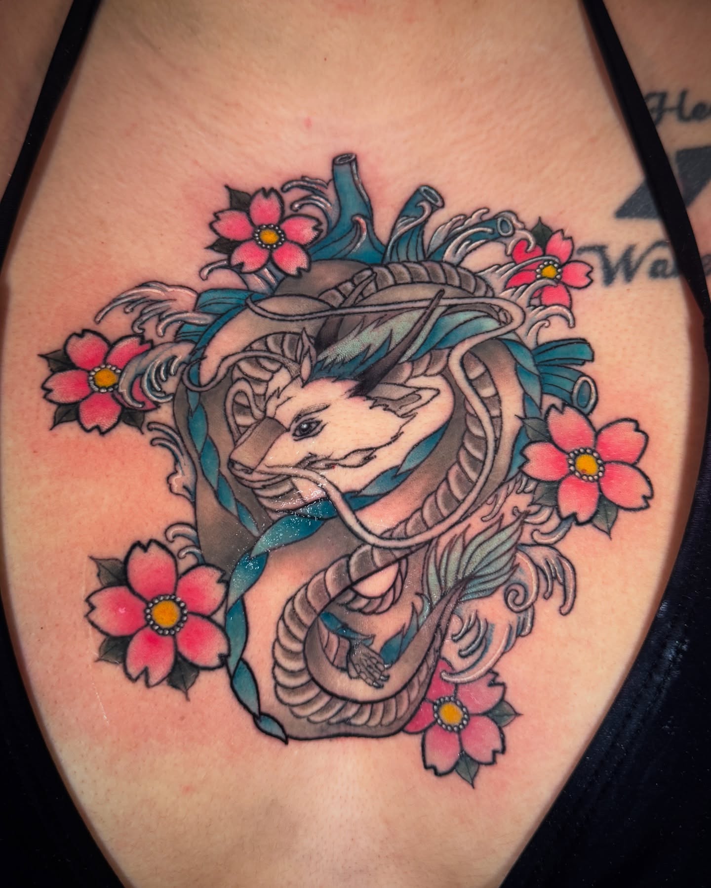Serpent and flowers japanese irezumi tattoo on the thigh by 𝕭𝖆𝖇𝖊𝖔𝖓𝖙𝖍𝖊𝖒00𝖓🌙🪬, Colorado Springs, Colorado