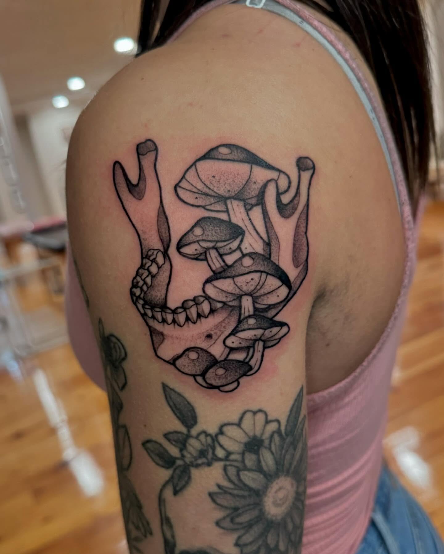 Tattoo by @lauren.tattoos — black_and_grey