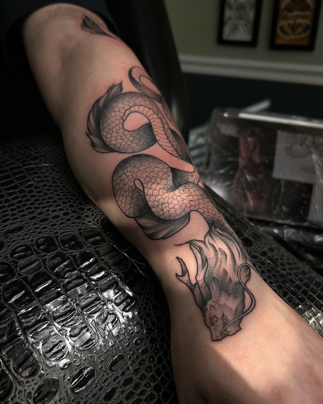 Tattoo by @chloew_tattoos — japanese_irezumi, black_and_grey
