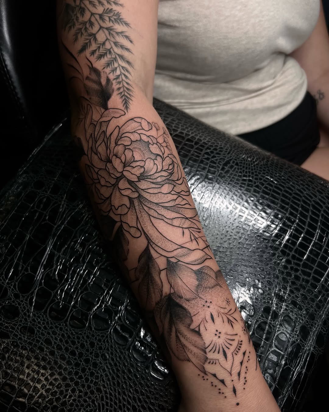 Tattoo by @chloew_tattoos — black_and_grey, dotwork