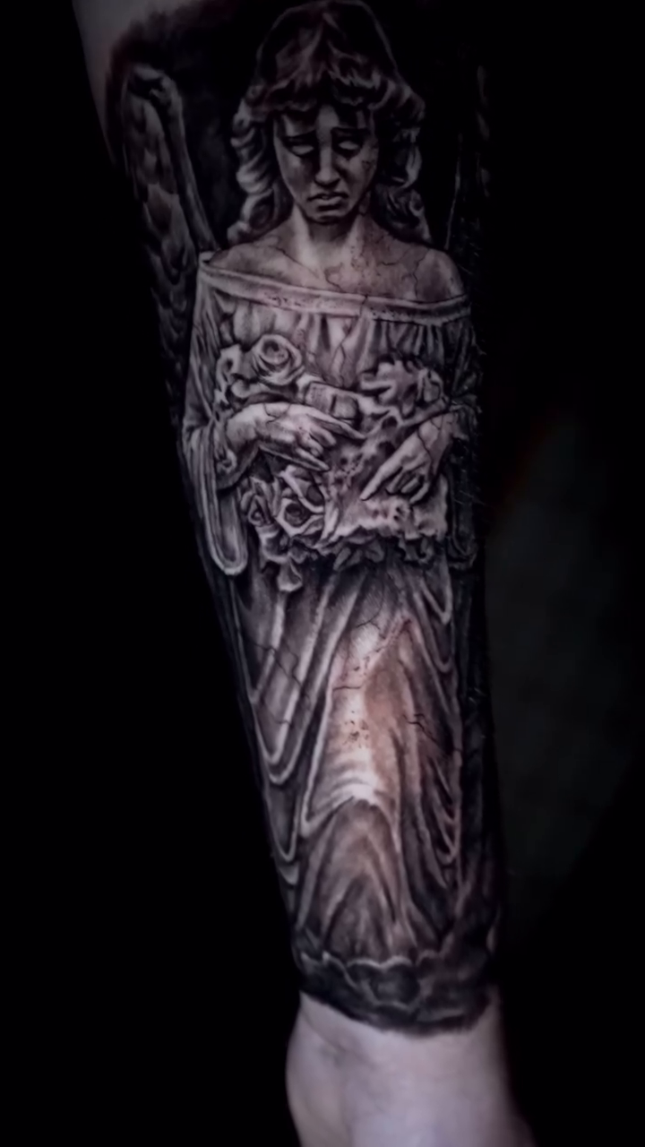 Tattoo by @rrsantander_art — realism, dark_realism