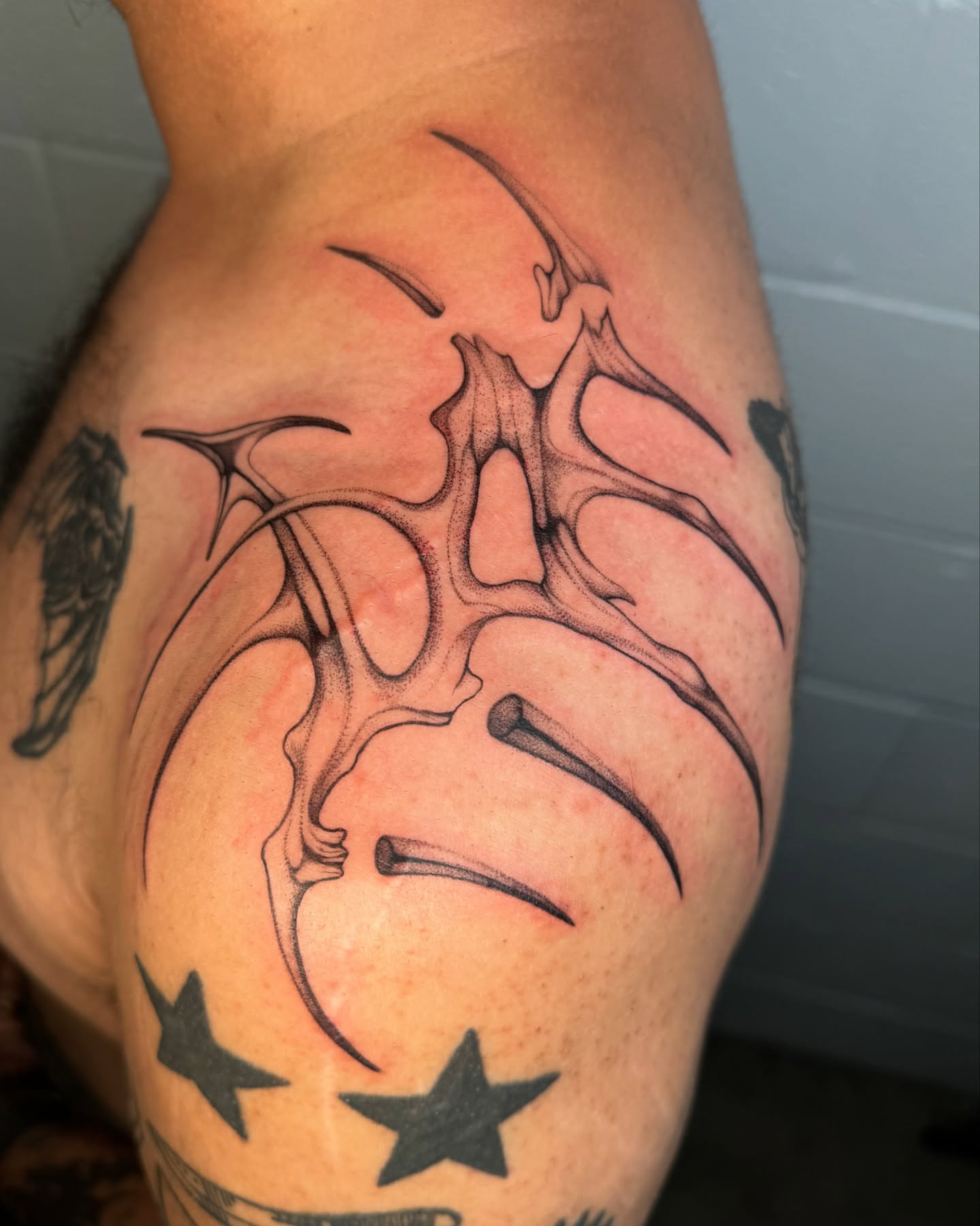 Tattoo by @carolineraer โ dotwork, geometric